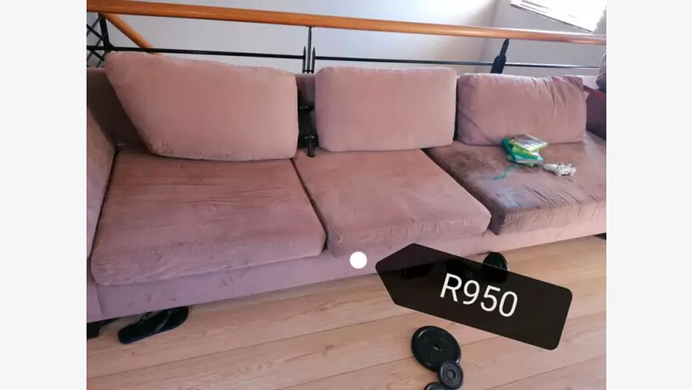 R950 Couch pre-owned for sale