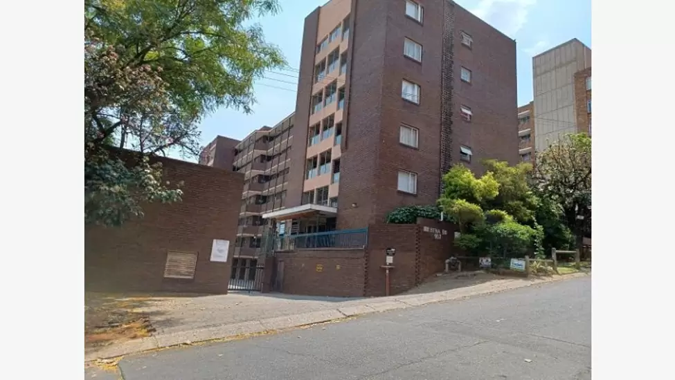 R470,000 Spacious 2 bedroom apartment for sale - other, pretoriatshwane