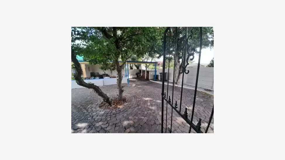 Separate entrance to rent - kuils river, northern suburbs