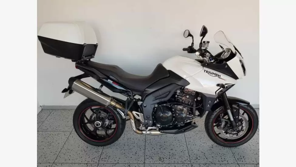 R114,995 2016 triumph tiger 1050 abs sport - plumstead, southern suburbs