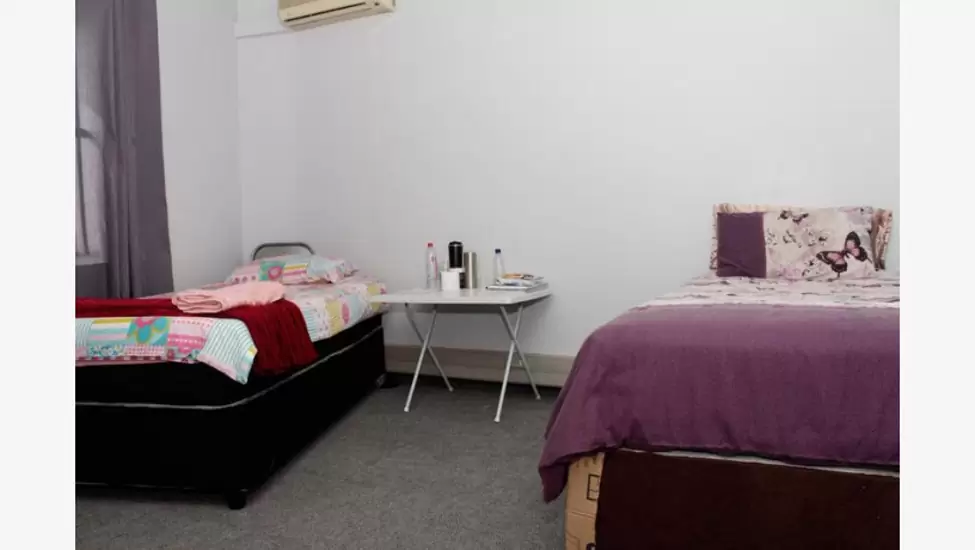 R1,750 Female student accommodation at 555 dinizulu road/ berea road, single rooms 2500 - city centre, durban city