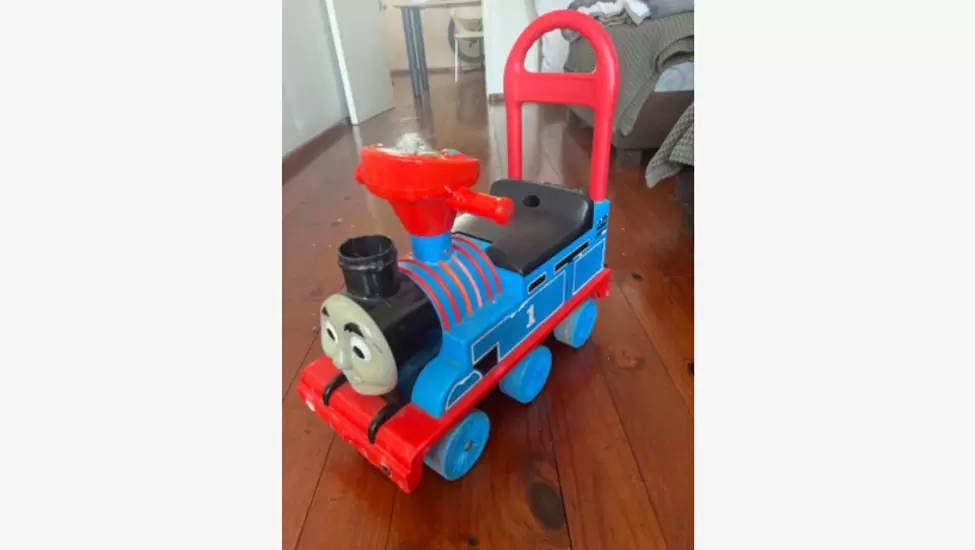 R300 Thomas the train ride on toy