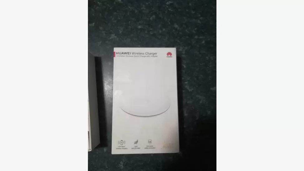 R1,000 HUAWEI wireless charger for sale - Gauteng